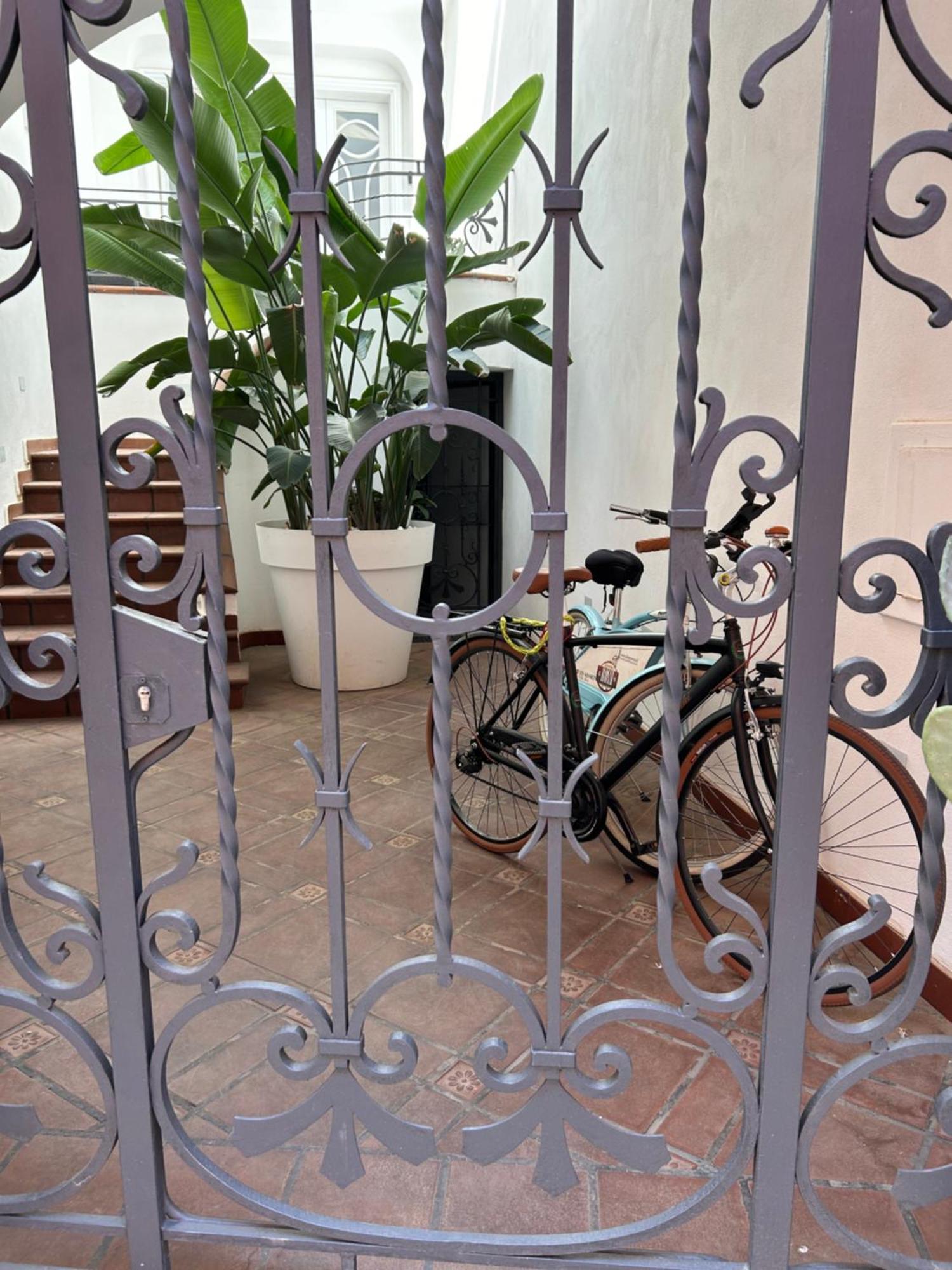 Albergo Diffuso Dimora Rossi Charme B&B Turi Exterior foto
