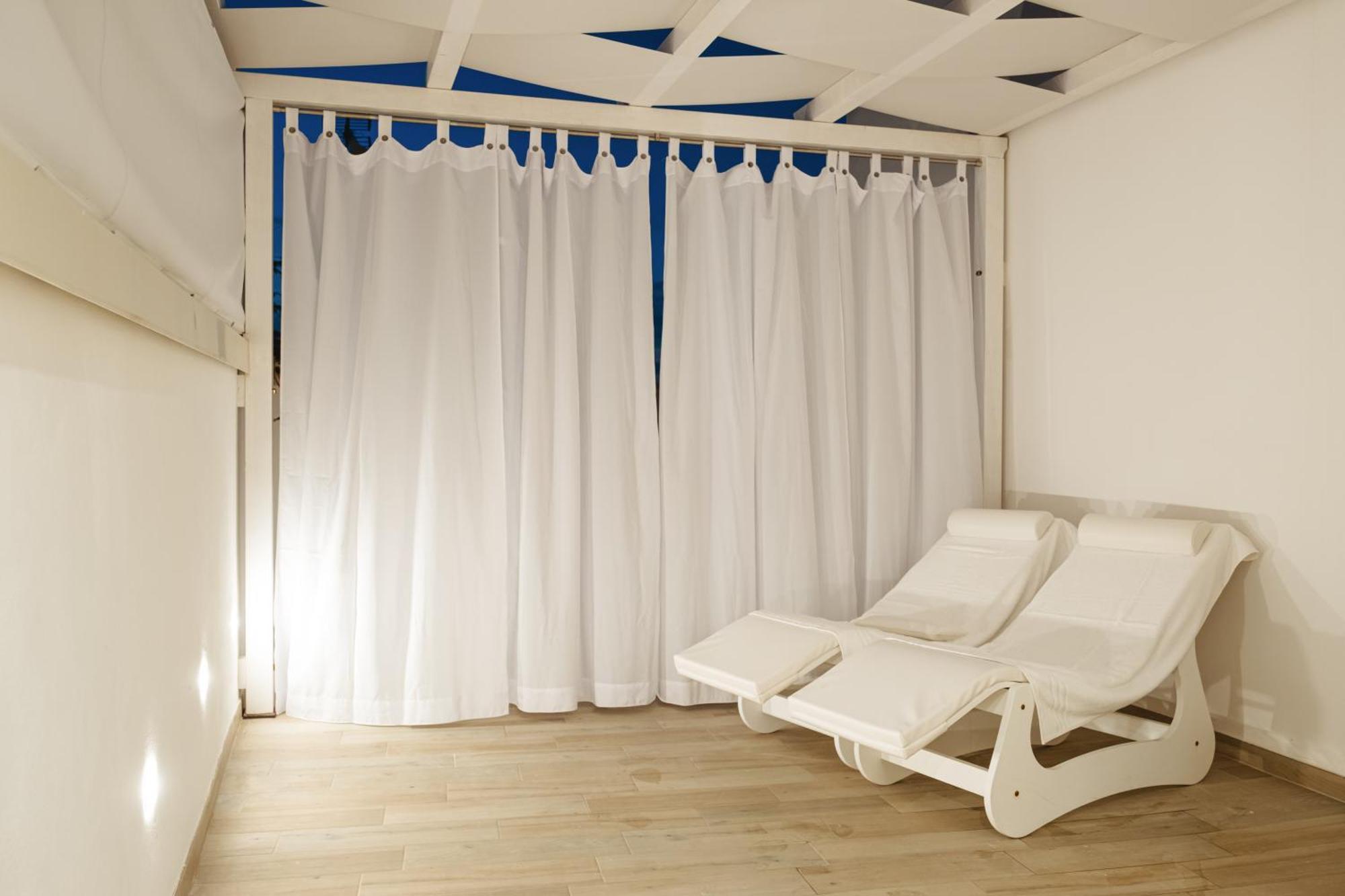 Albergo Diffuso Dimora Rossi Charme B&B Turi Exterior foto